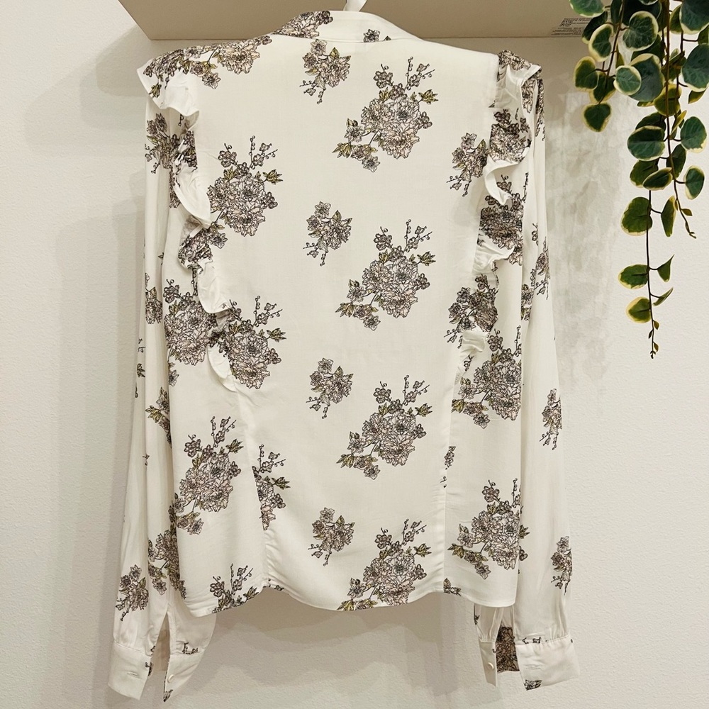 H&M Floral Ruffle Top - Picture 4 of 5